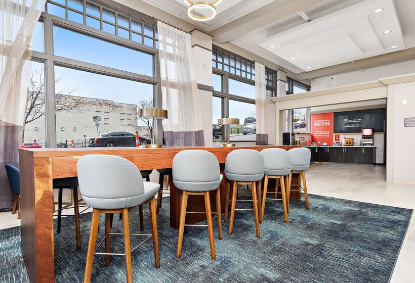 هتل Hampton Inn Kansas City/downtown Financial District