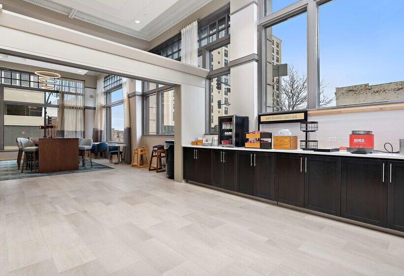 هتل Hampton Inn Kansas City/downtown Financial District