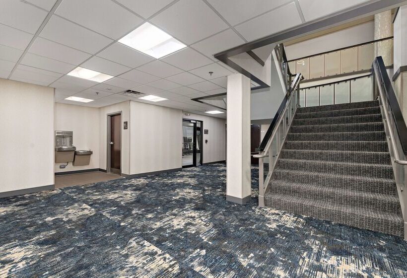 هتل Hampton Inn Kansas City/downtown Financial District