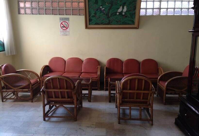 Fotos del hotel Lautze Indah:  5