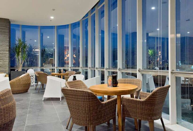 هتل Melia Makassar