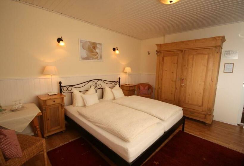 ホテル Pfälzer Hof