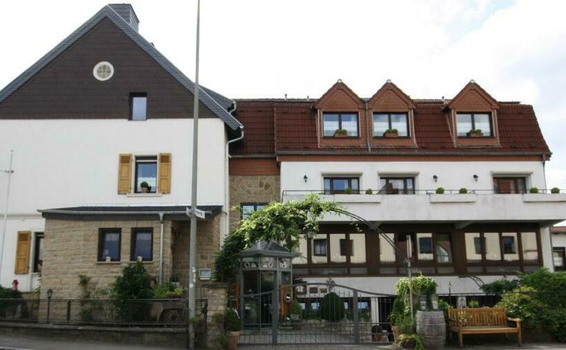 ホテル Pfälzer Hof
