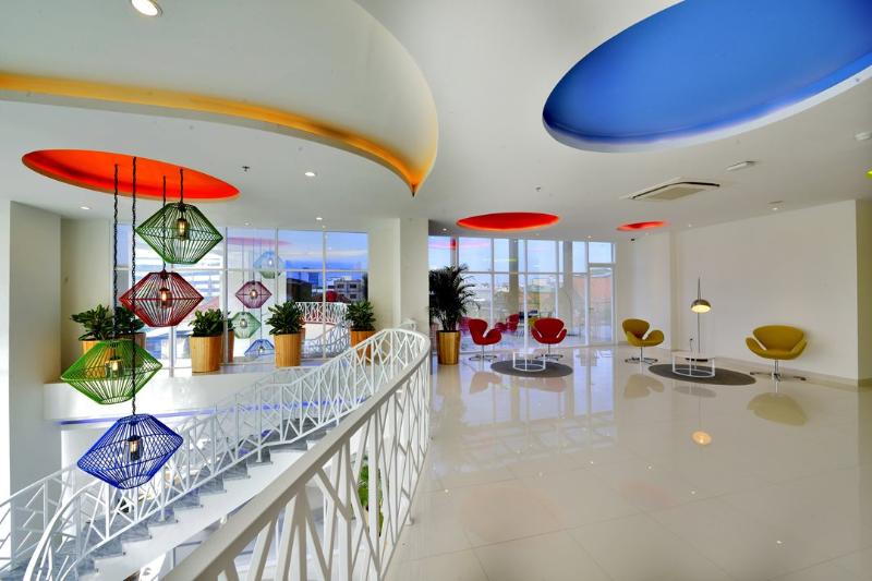 Отель Lamora Kota Lama Surabaya