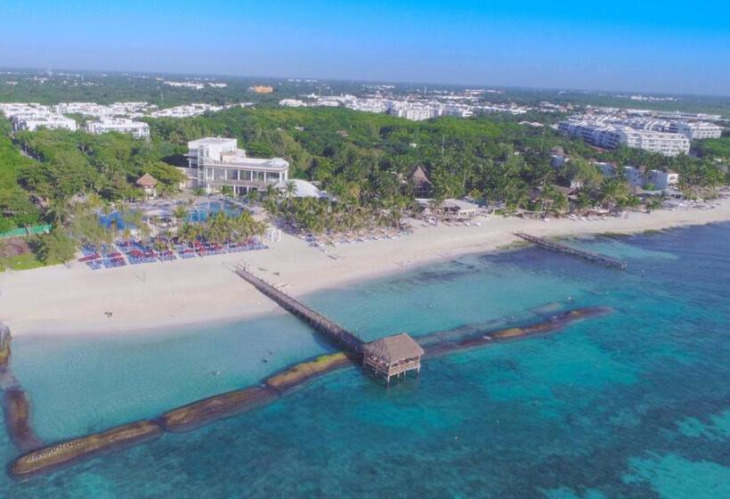 호텔 Residences at The Fives