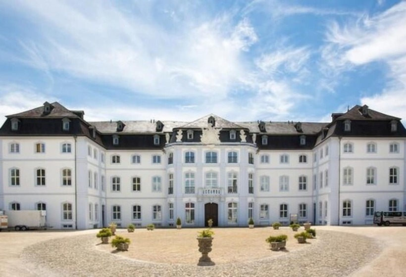 هتل Residenz Schloss Engers
