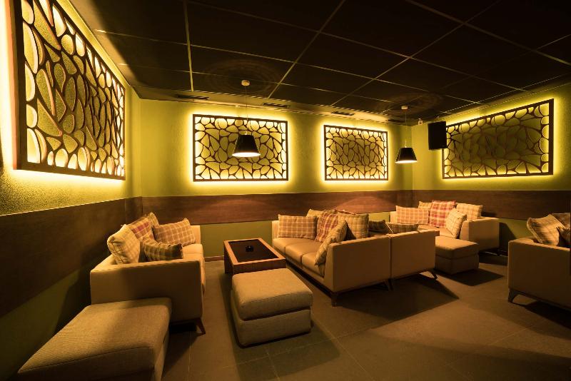 هتل Ruskovets Thermal Spa & Ski Resort