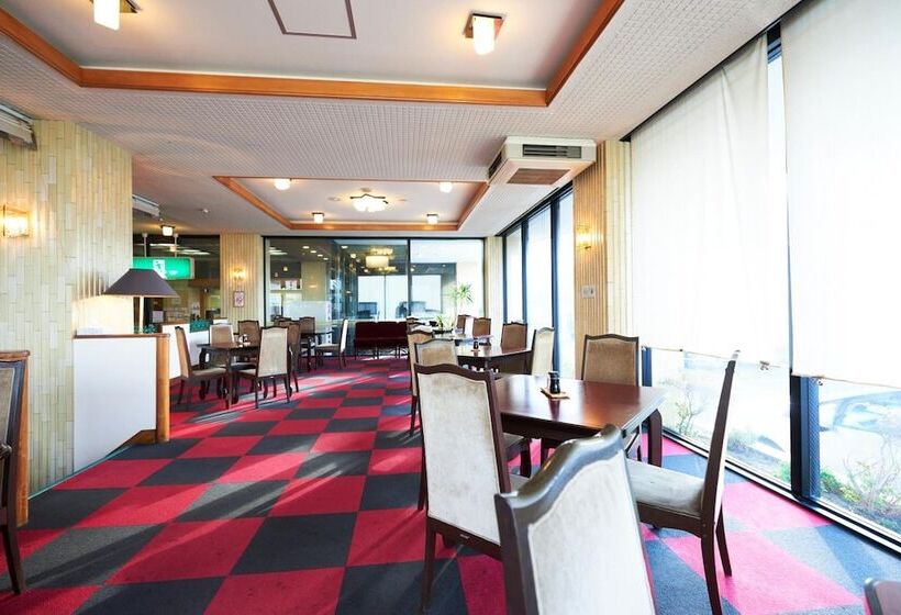 هتل Select Inn Tsuruga