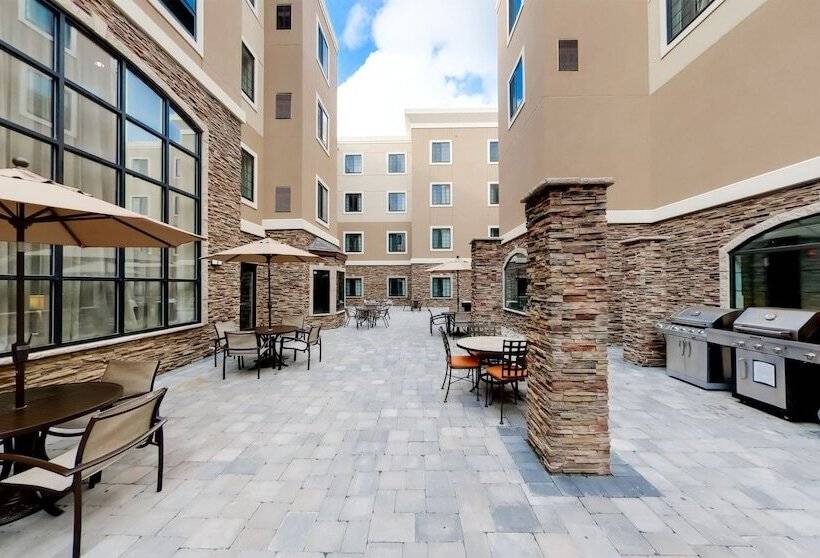 هتل Staybridge Suites Ann Arbor   Research Parkway, An Ihg