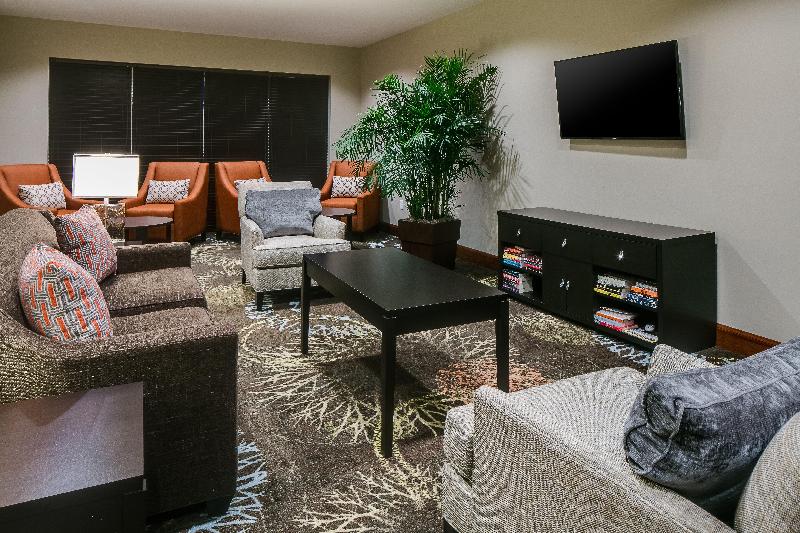 هتل Staybridge Suites Des Moines Downtown, An Ihg