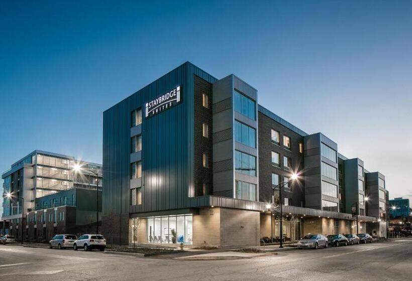 هتل Staybridge Suites Des Moines Downtown, An Ihg