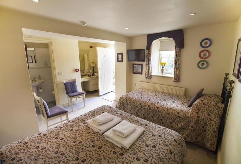 هتل The Talbot Inn