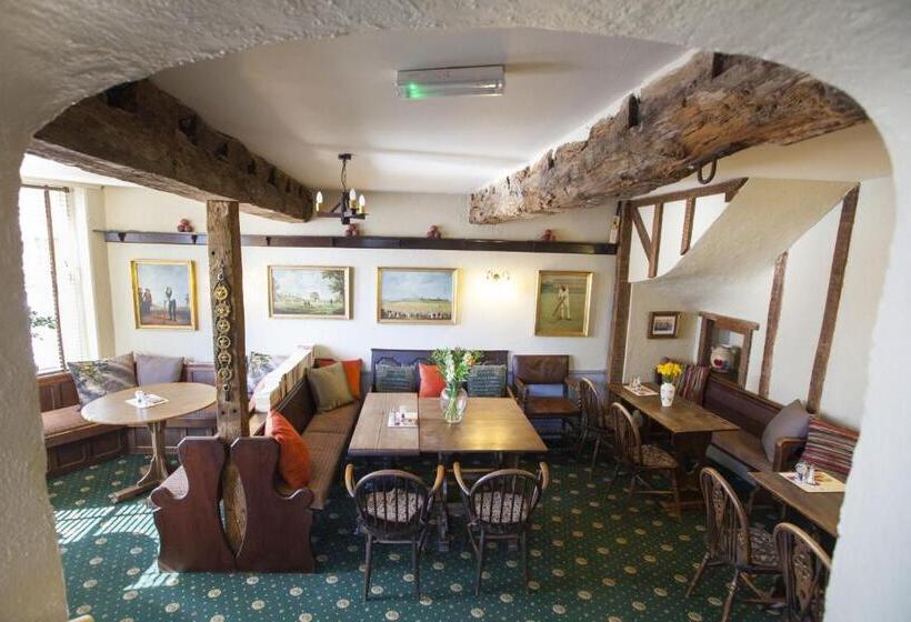 هتل The Talbot Inn