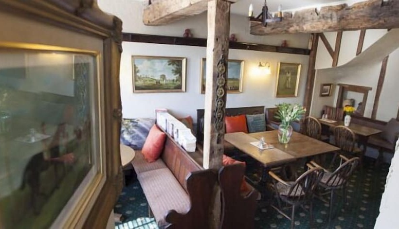 هتل The Talbot Inn