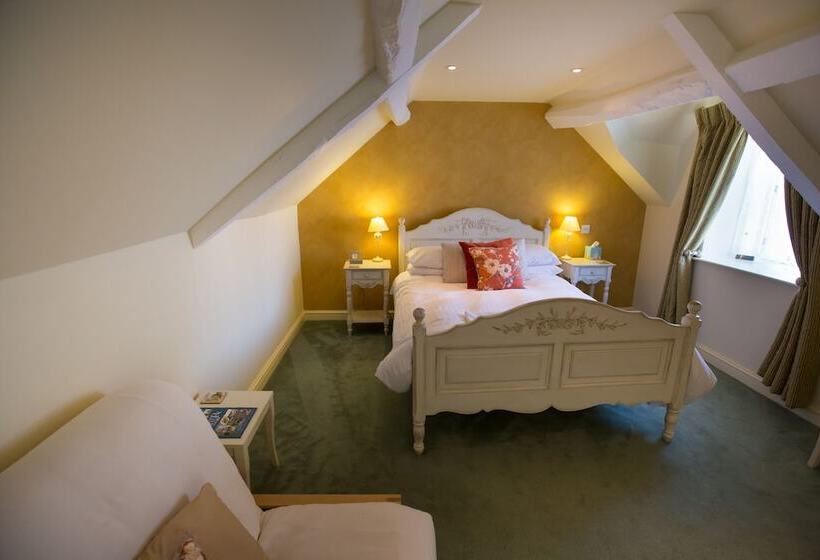 هتل The Talbot Inn