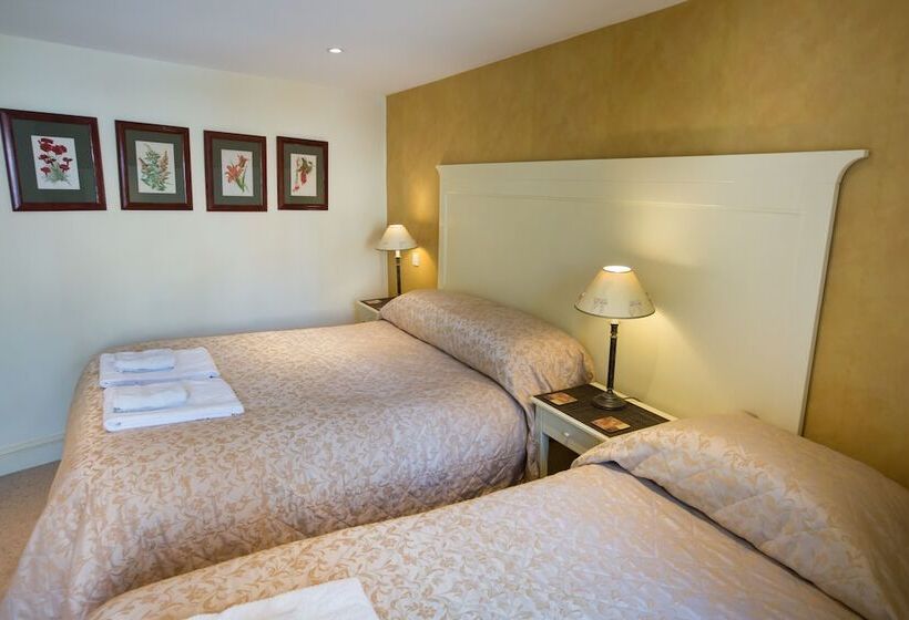 هتل The Talbot Inn