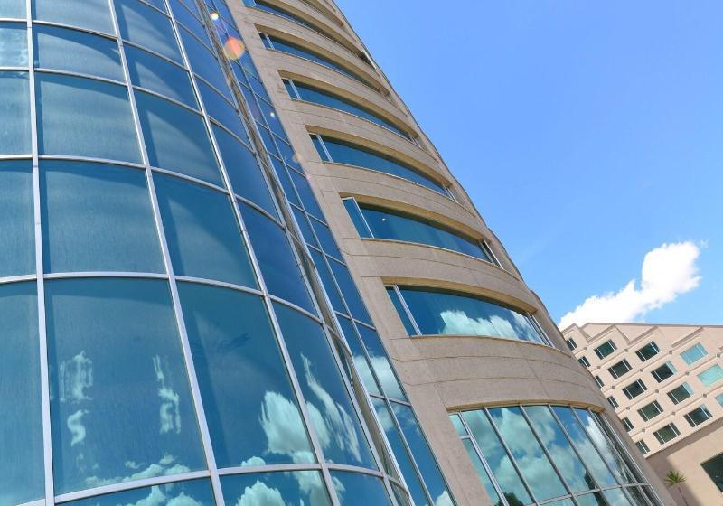 هتل Torres De Suites By Inamazonas