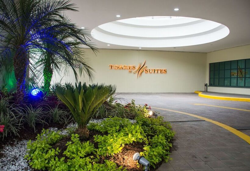 هتل Torres De Suites By Inamazonas