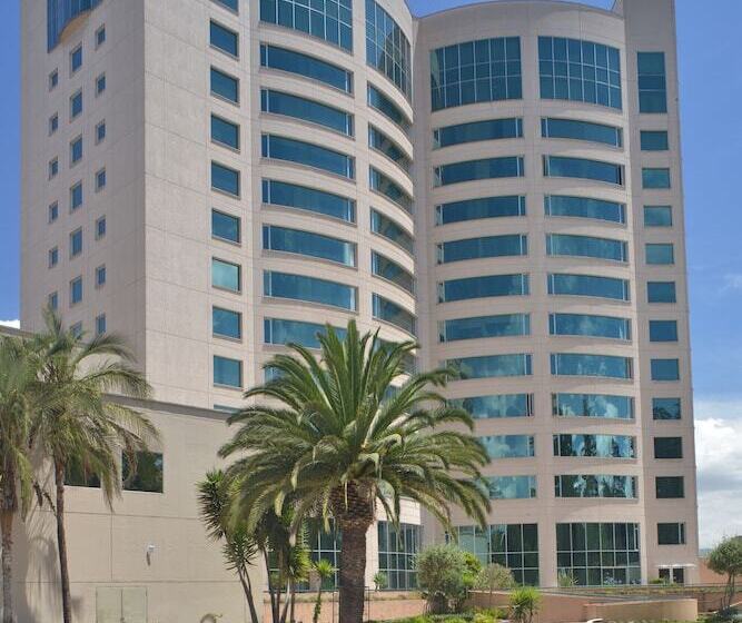 هتل Torres De Suites By Inamazonas