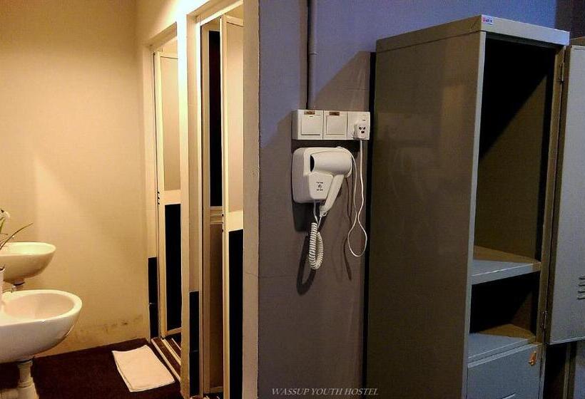 Fotos del hotel Wassup Youth Hostel:  27