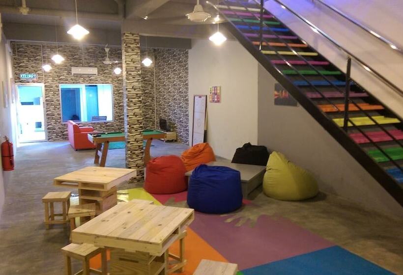Fotos del hotel Wassup Youth Hostel:  39
