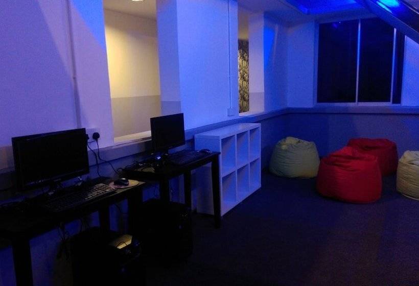 Fotos del hotel Wassup Youth Hostel:  33