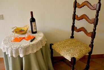 تختخواب و صبحانه Podere Lornanino