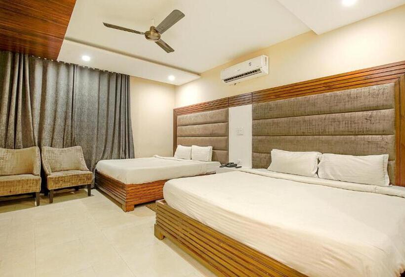 Fabhotel Stevia