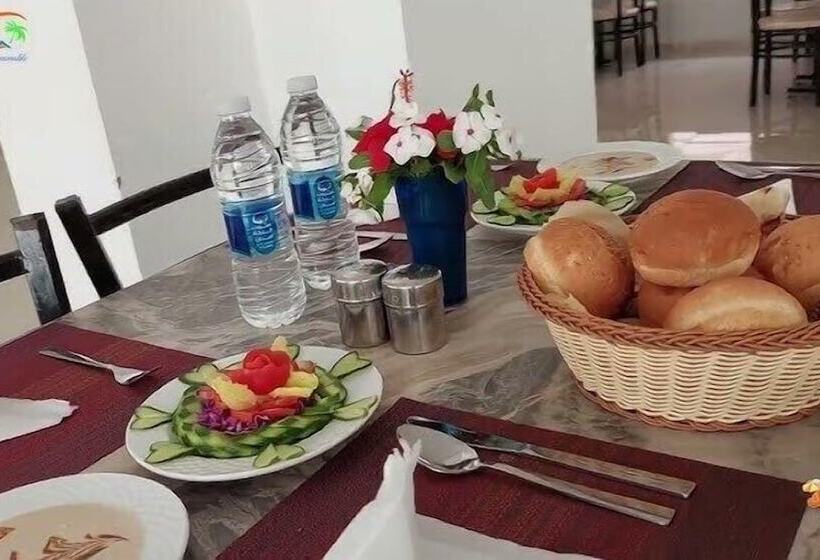 Fox House Resort