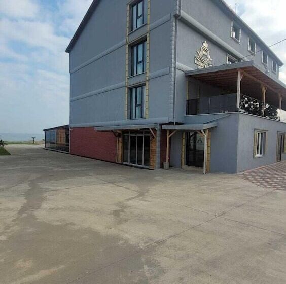 בית מלון כפרי Beni Luxury Resort Kotyora