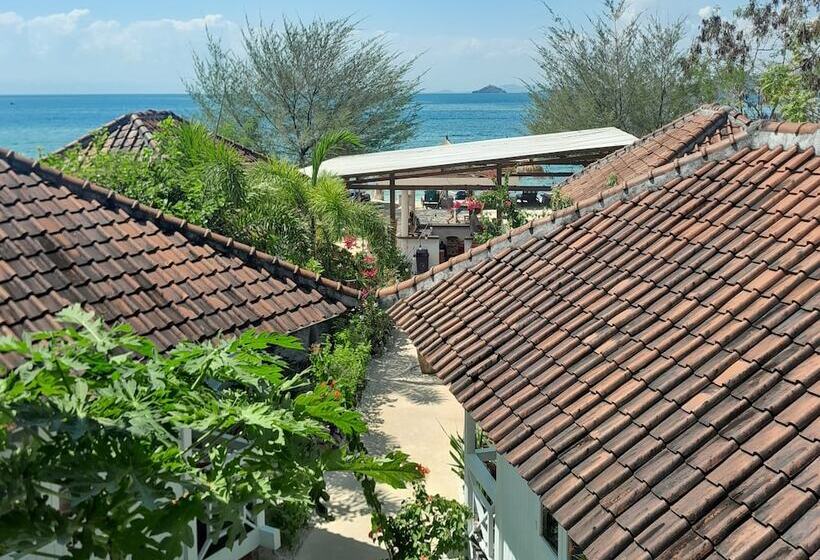 فندق The High Dive Gili Gede