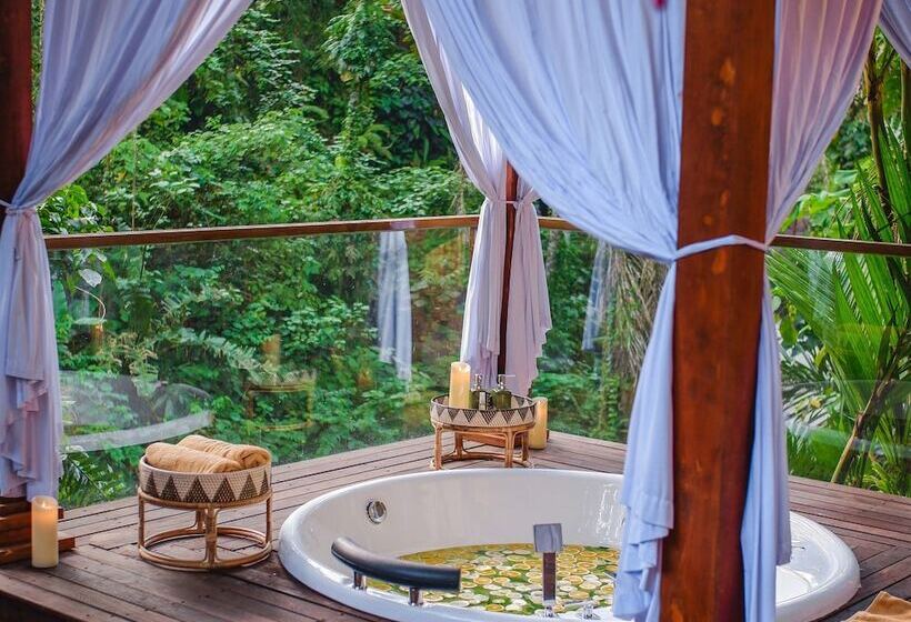 호텔 The Sebali Resort