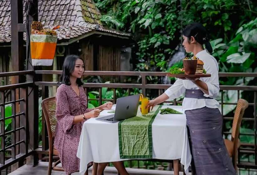 호텔 The Sebali Resort