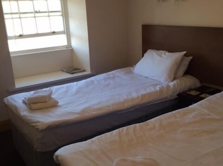 Manor House Inn