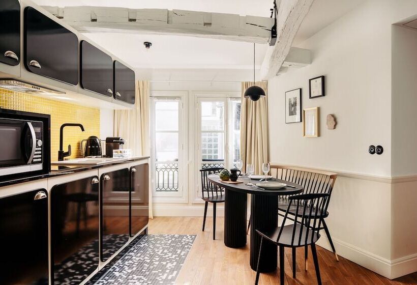 My Maison In Paris  Louvre