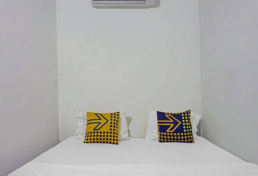 Отель Spot On 92154 Nusasari Guest House