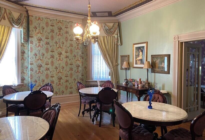 צימר Sturgis House