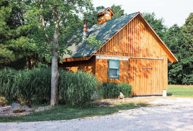 민박 The Inn At Woodsong Acres