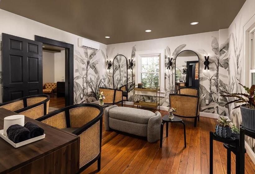 مبيت وإفطار Victoria 1883