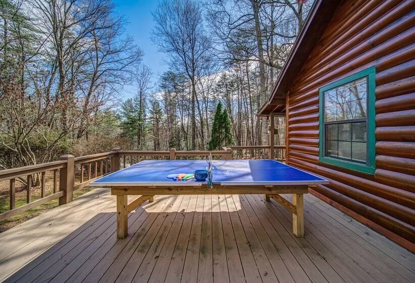 Blueridge Bunk House Wrap Around Deck!