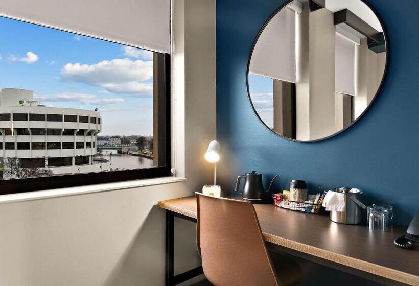 Cityflatshotel   Port Huron, Ascend Hotel Collection