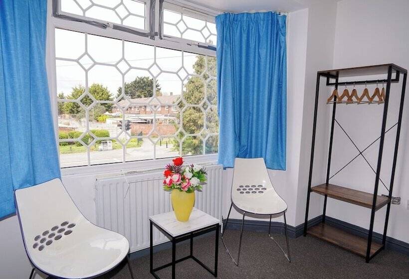 هتل 5bed Spacious House Free Parking