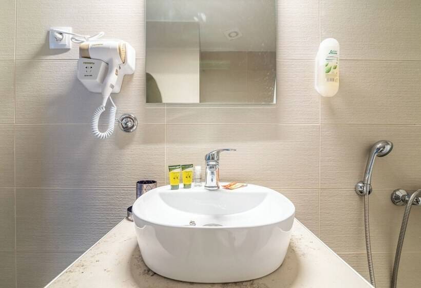 فندق Asterion Luxury Studios Airport