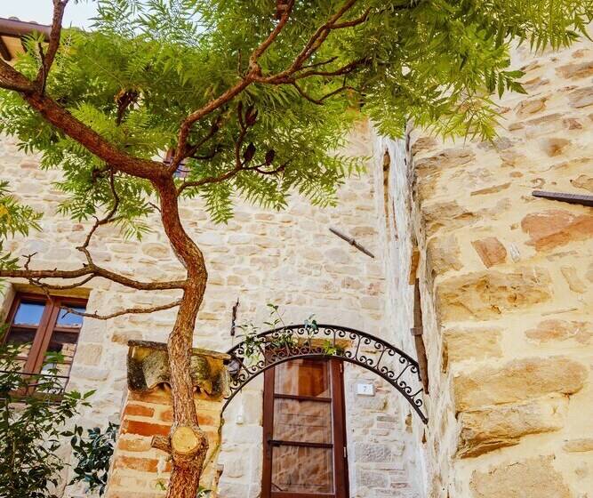 ホテル Castello Di Cisterna Umbria