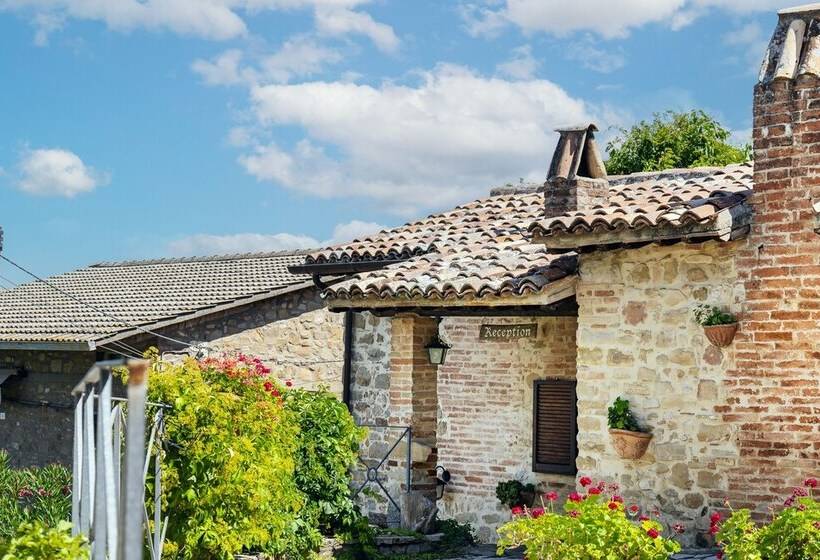 ホテル Castello Di Cisterna Umbria