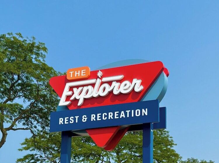 هتل Explorer Rest & Recreation
