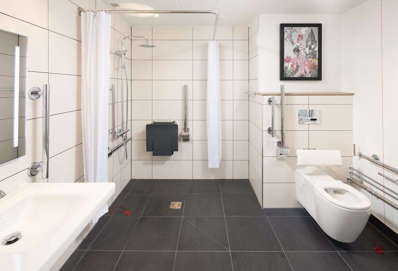 בית מלון כפרי Hampton By Hilton Rochdale