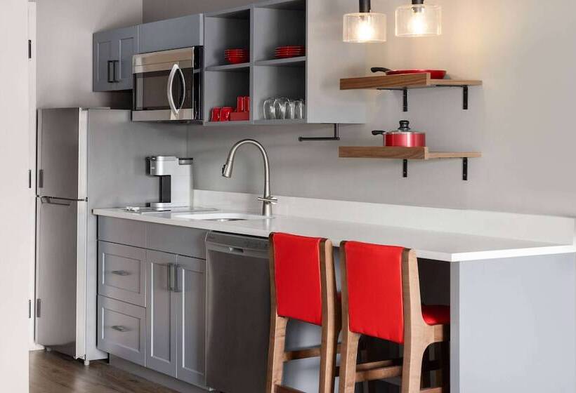 هتل Hawthorn Extended Stay By Wyndham Williston Burlington