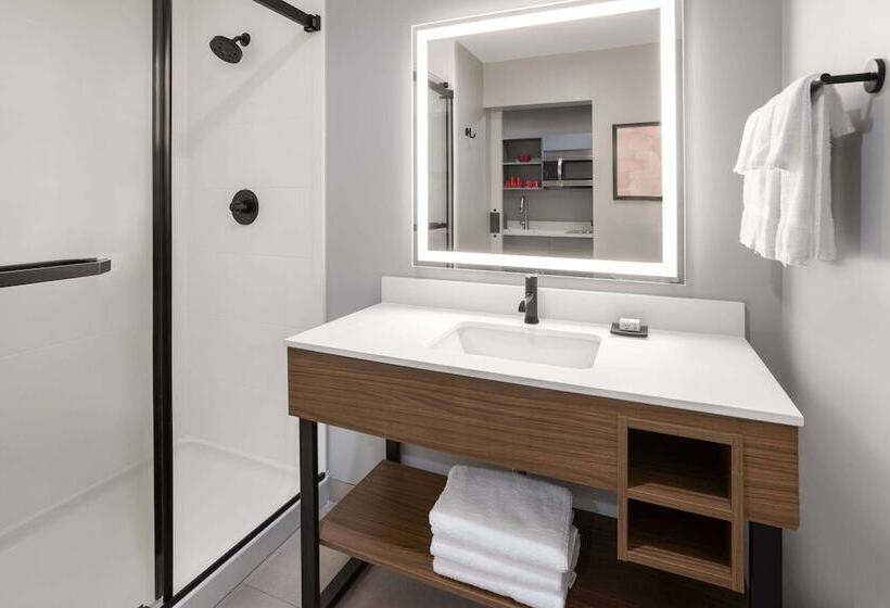 هتل Hawthorn Extended Stay By Wyndham Williston Burlington
