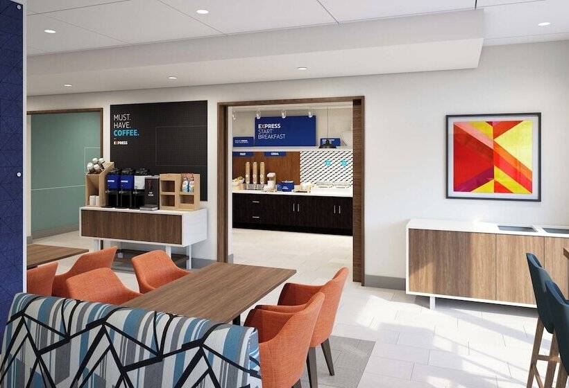 هتل Holiday Inn Express & Suites Atlanta South   Stockbridge, An Ihg